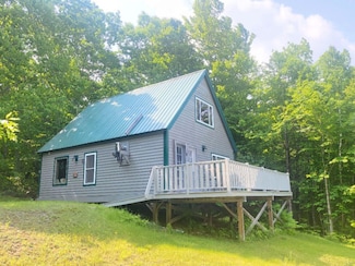 40 Griffin Mt Rd, New Vineyard, ME 04956