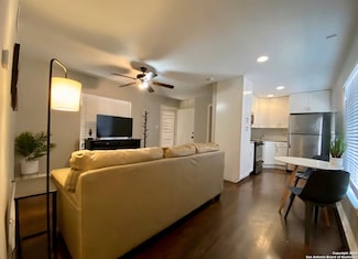 311 Karen Ln Unit B, San Antonio, TX 78209