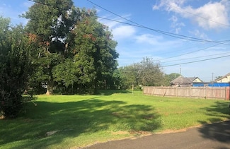 515 Lake Charles Ave, Port Arthur, TX 77640