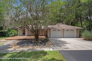 22063 Lake Lindsey Rd, Brooksville, FL 34601