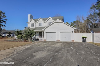 101 Carriage Ct, Jacksonville, NC 28540