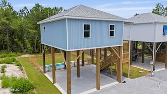 417 4th Ave, Pass Christian, MS 39571
