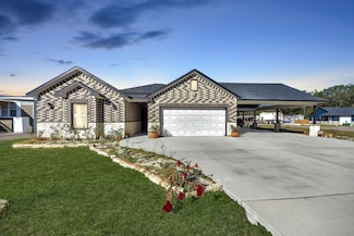 213 Newman Ct, Conroe, TX 77303