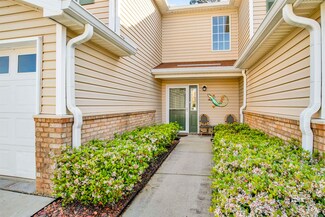 1517 Regency Rd, Gulf Shores, AL 36542