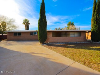 8710 E Burning Tree Dr, Tucson, AZ 85710