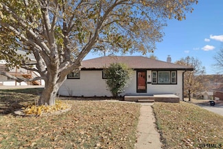 1427 S 52nd St, Omaha, NE 68106