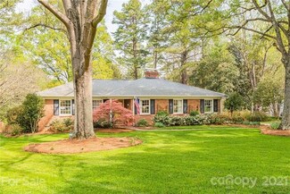 411 Nottingham Dr, Charlotte, NC 28211