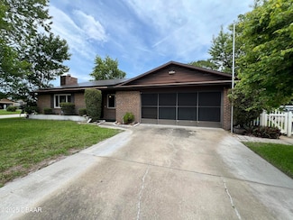 180 Pine Grove Ct, Daytona Beach, FL 32119