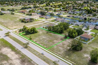 1310 Skyline Blvd, Cape Coral, FL 33991