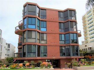 1033 Ocean Ave Unit 401, Santa Monica, CA 90403
