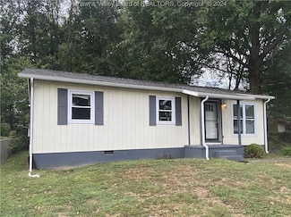 15 Eldorado Cir, Hurricane, WV 25526