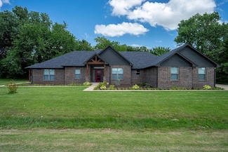 224 N Richard Terrace, Mustang, OK 73064
