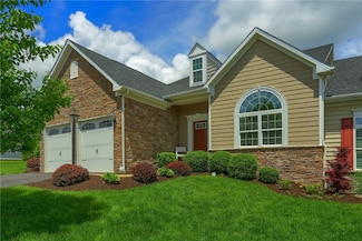 4061 Overview Dr, Canonsburg, PA 15317