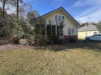 602 S Leesburg St, Hartsville, SC 29550