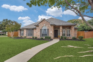 2449 Elm Leaf Ln, Plano, TX 75025