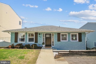 852 N Shore Dr, Glen Burnie, MD 21060