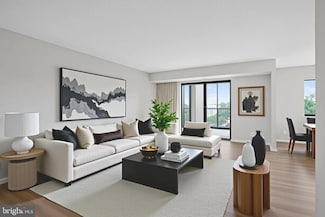 5902 Mount Eagle Dr Unit 805, Alexandria, VA 22303