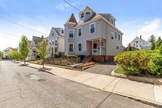16 Dean St, Everett, MA 02149