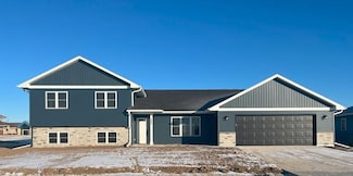 118 Windmill Ridge Rd, Evansville, WI 53536