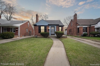 18290 Warwick St, Detroit, MI 48219