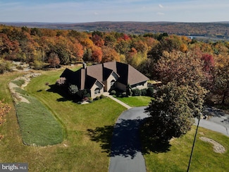 635 Thompson St, Hazle Township, PA 18201