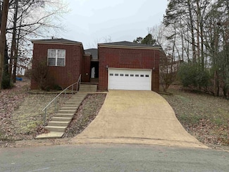 9 Summer Ridge Ct, Little Rock, AR 72211