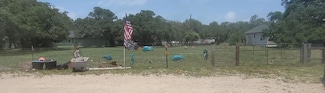 519 N 4th St, Rockport, TX 78382