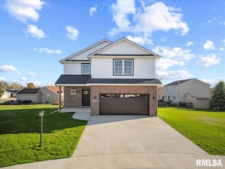1510 Clover Leaf Ln, Metamora, IL 61548