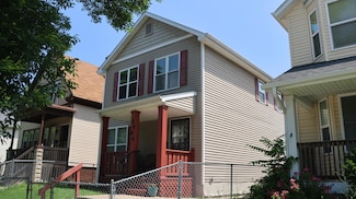 2464 N 34th St, Milwaukee, WI 53210