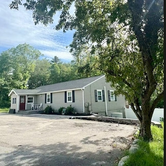 29 Fresh Pond Cir, Plymouth, MA 02360