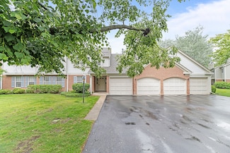 1604 Newburn Ct Unit D1, Wheeling, IL 60090