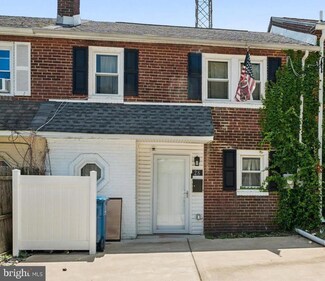 28 Bedford Dr, Wilmington, DE 19809