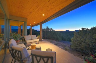 25 Shawnodese, Santa Fe, NM 87508