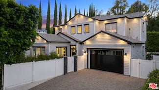 4439 Petit Ave, Encino, CA 91436