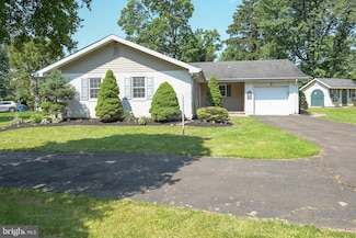 2 Broadale Rd, Doylestown, PA 18901