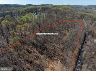 1672 Hollow Rd, Chester Springs, PA 19425