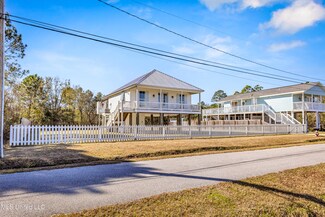 219 Tide St, Waveland, MS 39576