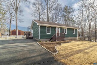 5480 Jamestown Ct, Crozet, VA 22932