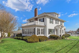 877 Hartford Ave, Johnston, RI 02919