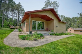 9220 Biss Rd, Britt, MN 55710