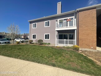 8301 Tamarron Dr, Plainsboro, NJ 08536