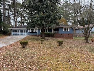 4082 Stonemont Dr SW, Lilburn, GA 30047