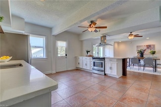 5703 Holly Rd, Virginia Beach, VA 23451