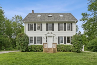 407 Webbs Mills Rd, Raymond, ME 04071