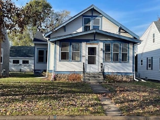 645 8th Ave N, South Saint Paul, MN 55075
