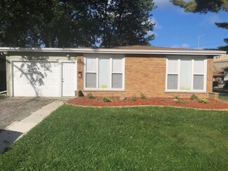 17202 Hawthorne Dr, Hazel Crest, IL 60429