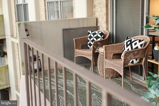 9039 Sligo Creek Pkwy Unit 409, Silver Spring, MD 20901