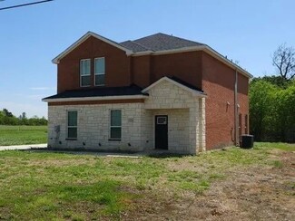 2724 Pike Dr, Lancaster, TX 75134