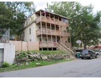 80 Cleghorn St, Fitchburg, MA 01420