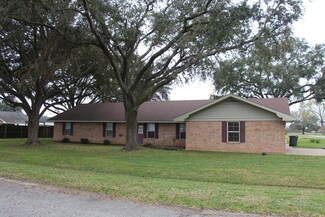 1162 Lola St, Ville Platte, LA 70586